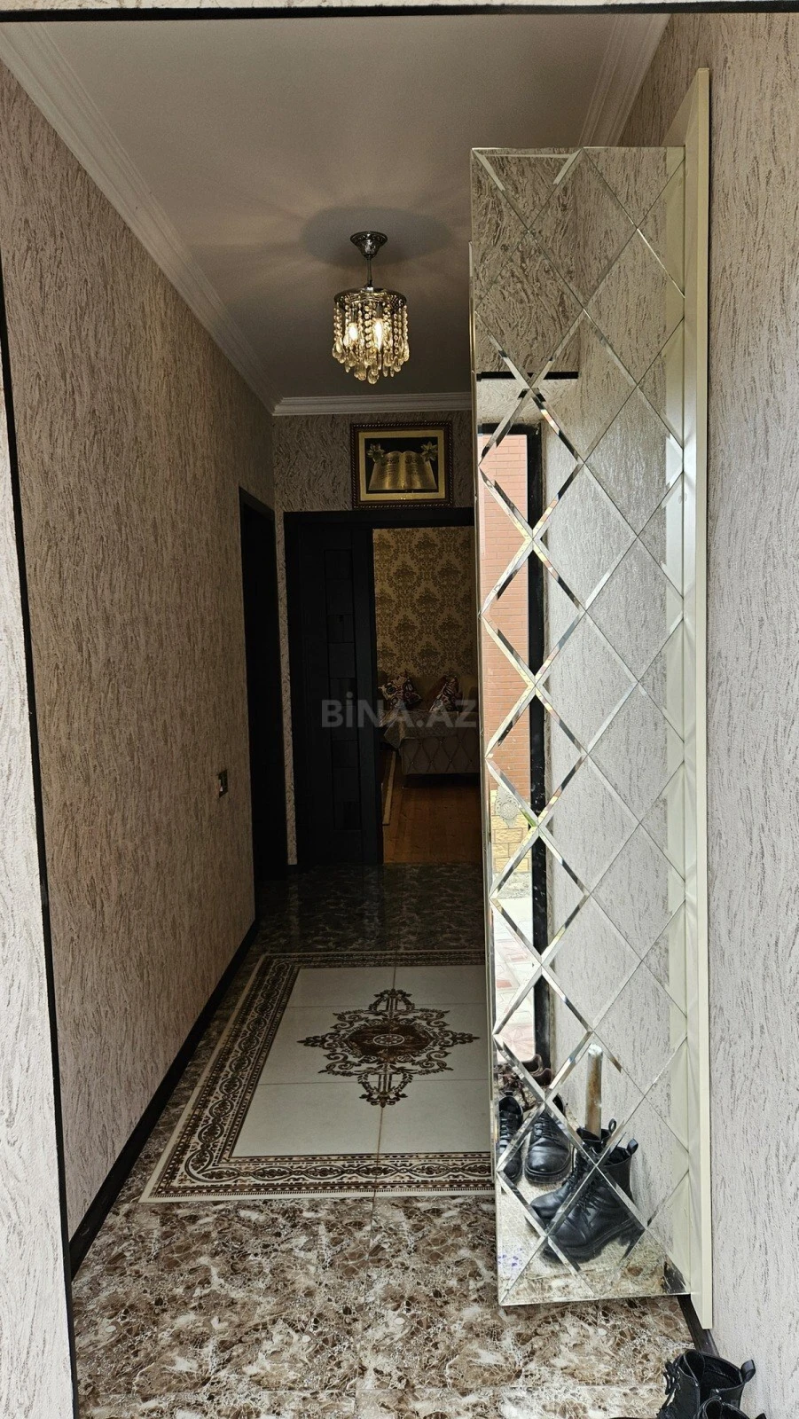 Satılır 7 otaqlı həyət evi 210 m²