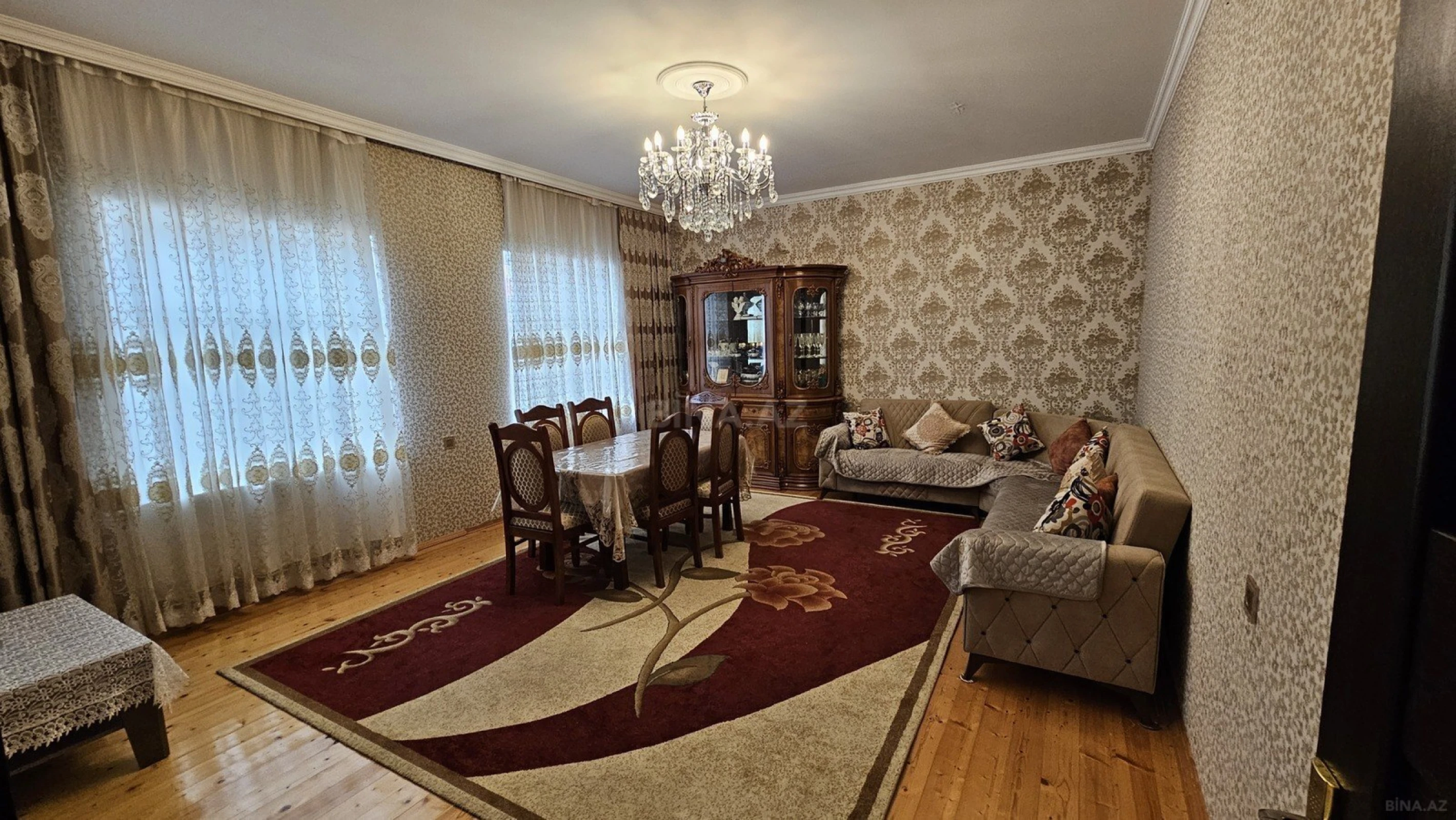 Satılır 7 otaqlı həyət evi 210 m²