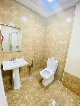 Kirayə verilir 1 otaqlı mənzil 65 m²