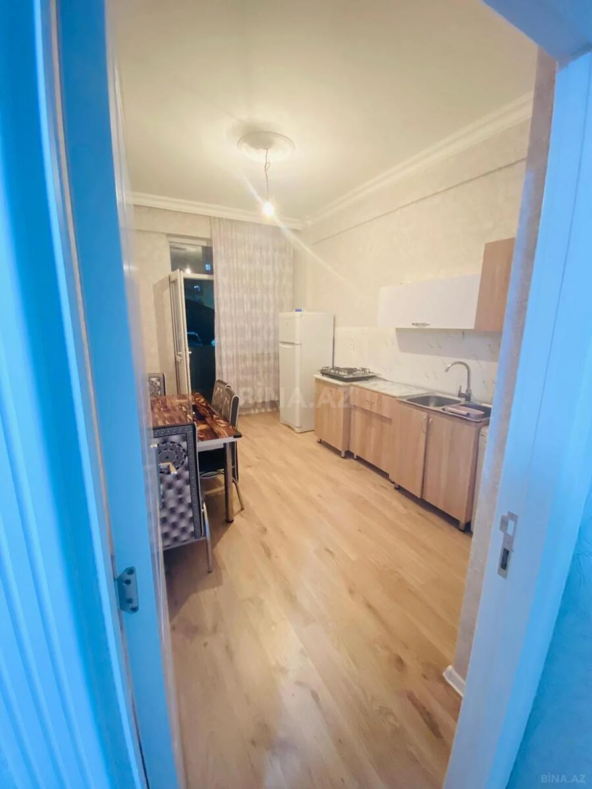 Kirayə verilir 1 otaqlı mənzil 65 m²