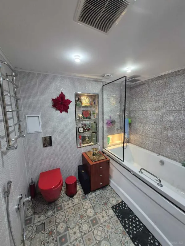 Satılır 2 otaqlı mənzil 85 m²