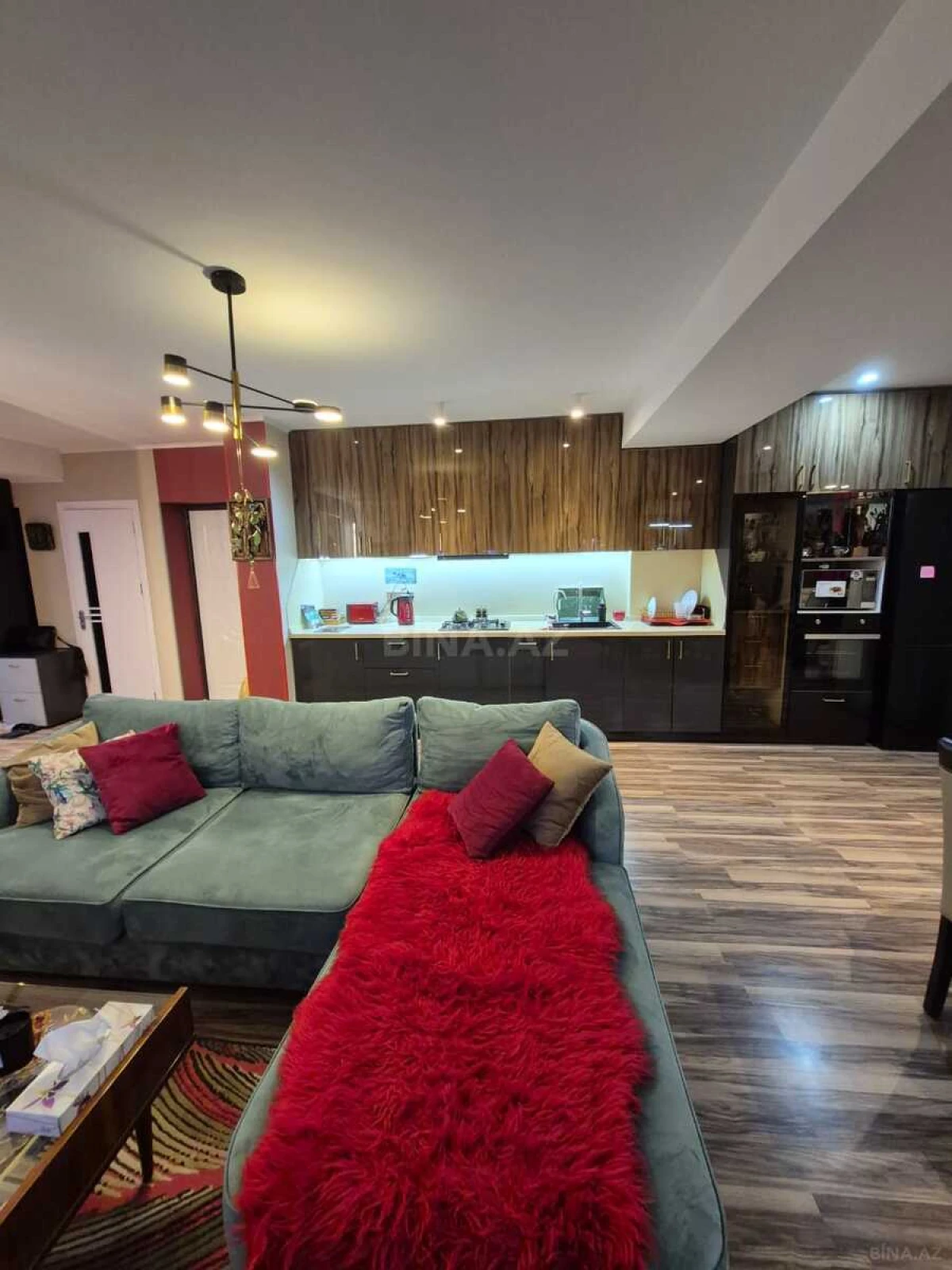 Satılır 2 otaqlı mənzil 85 m²