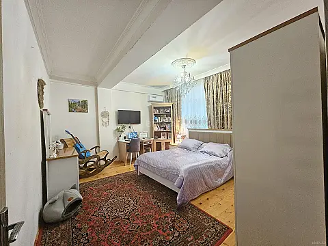 Satılır 2 otaqlı mənzil 67 m²