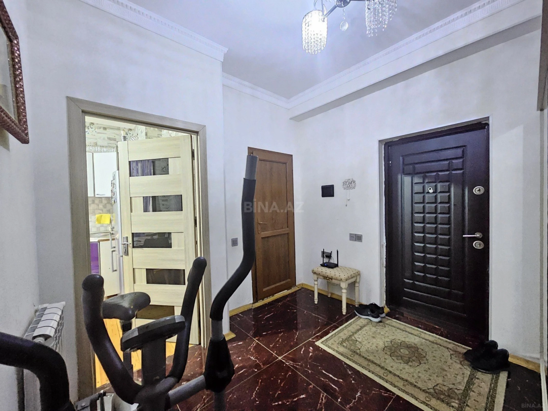 Satılır 2 otaqlı mənzil 67 m²