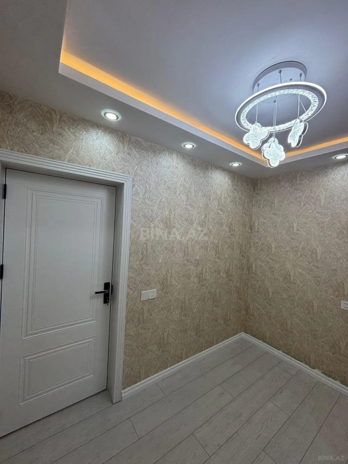 Satılır 3 otaqlı mənzil 65 m²