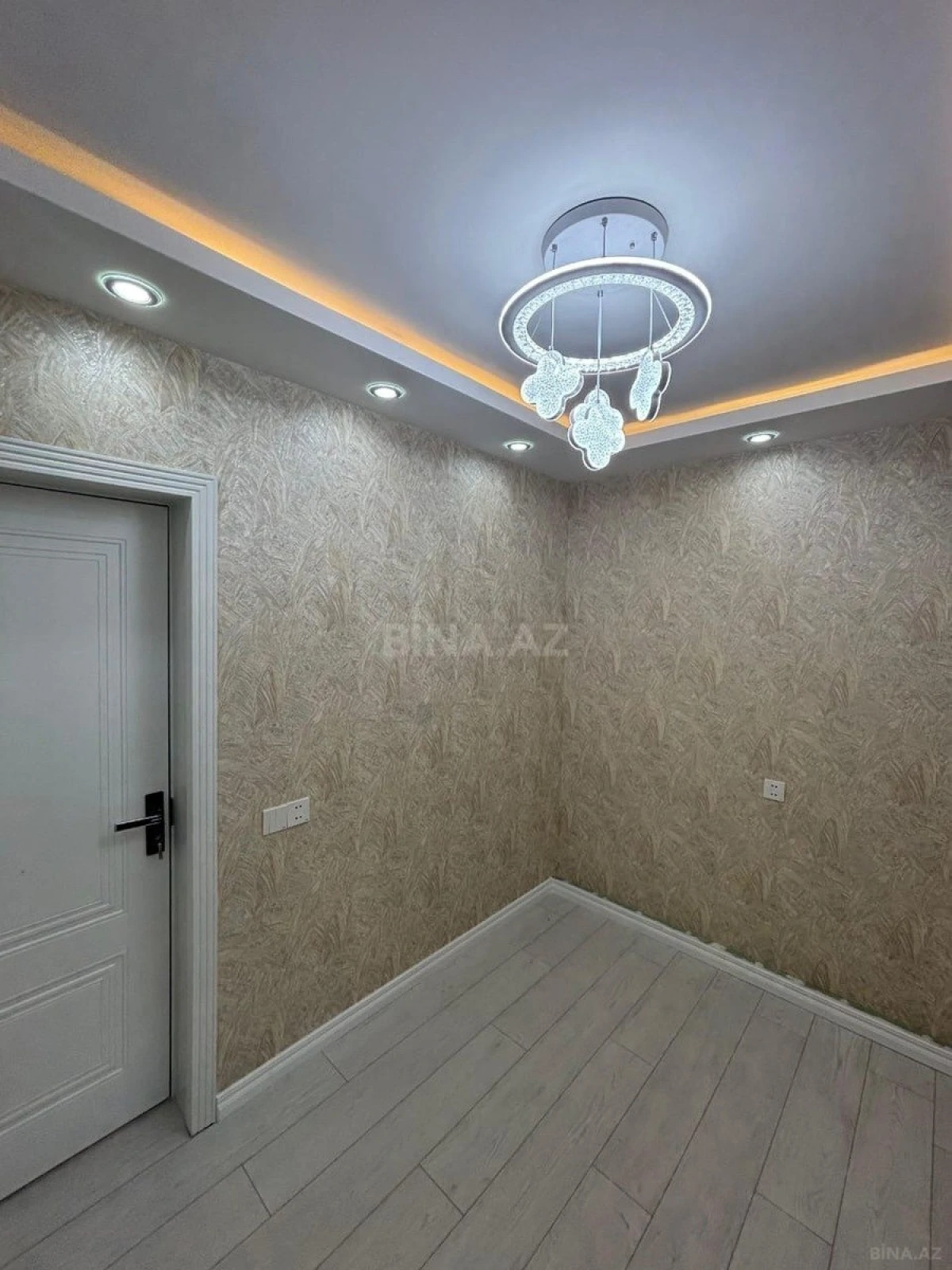 Satılır 3 otaqlı mənzil 65 m²