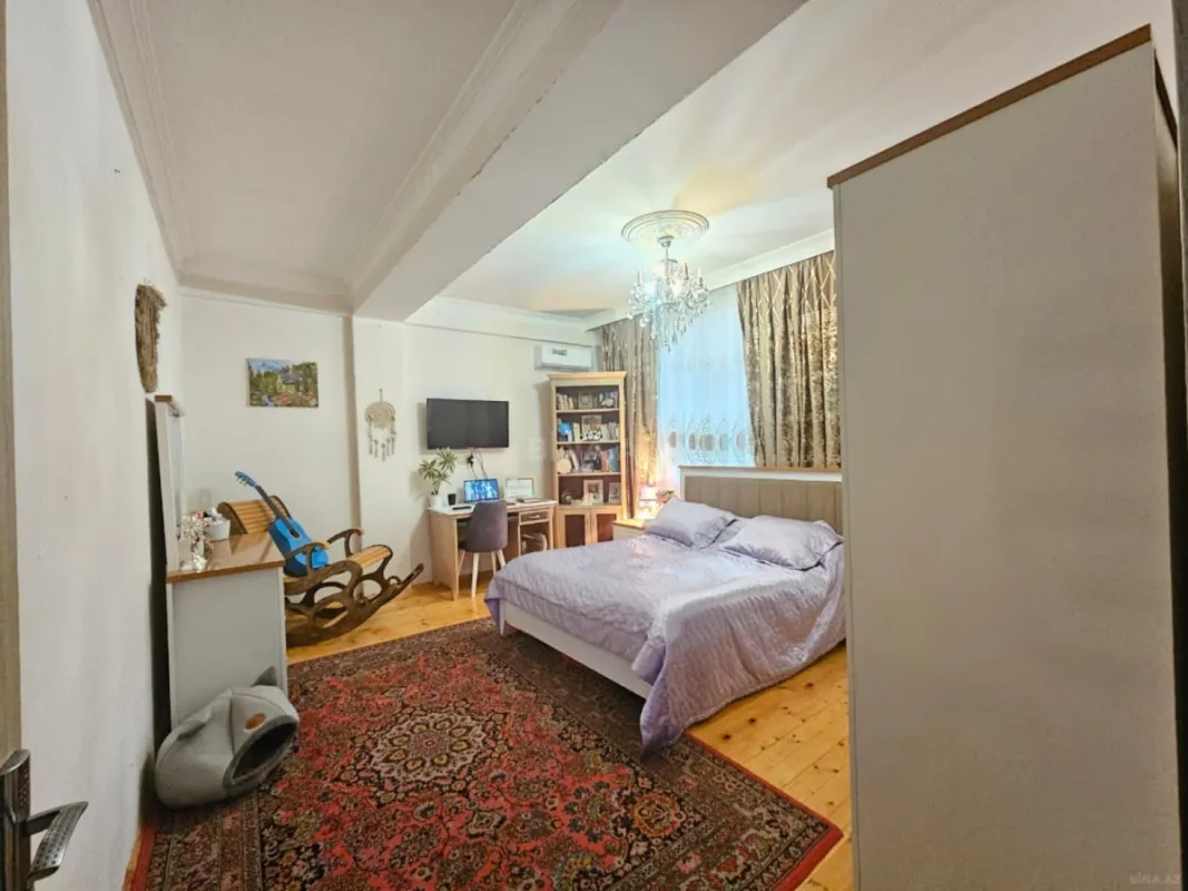Satılır 2 otaqlı mənzil 67 m²