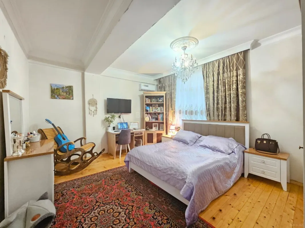 Satılır 2 otaqlı mənzil 67 m²