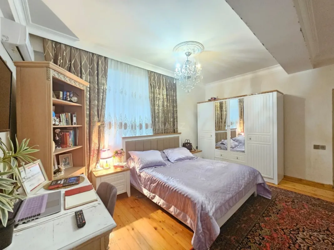 Satılır 2 otaqlı mənzil 67 m²