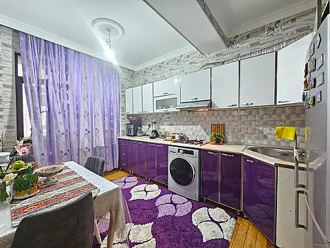 Satılır 2 otaqlı mənzil 67 m²