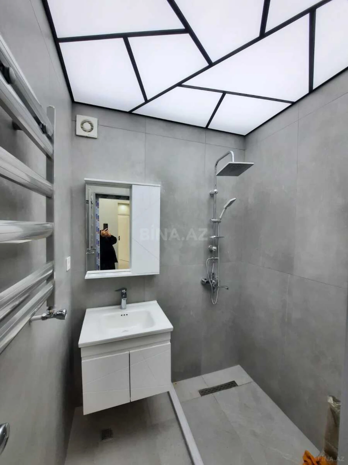 Satılır 2 otaqlı mənzil 65 m²