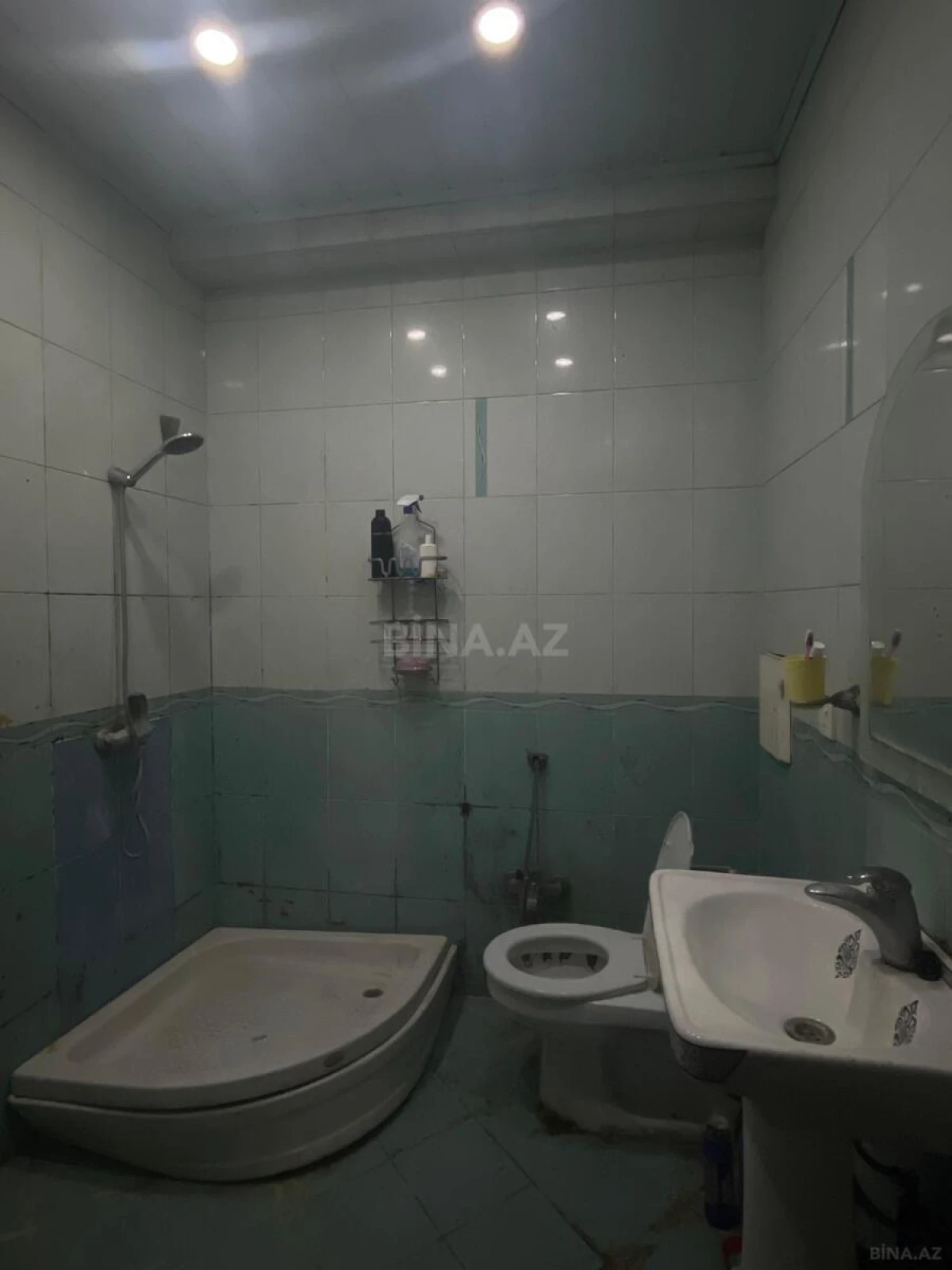 Kirayə verilir 2 otaqlı mənzil 55 m²