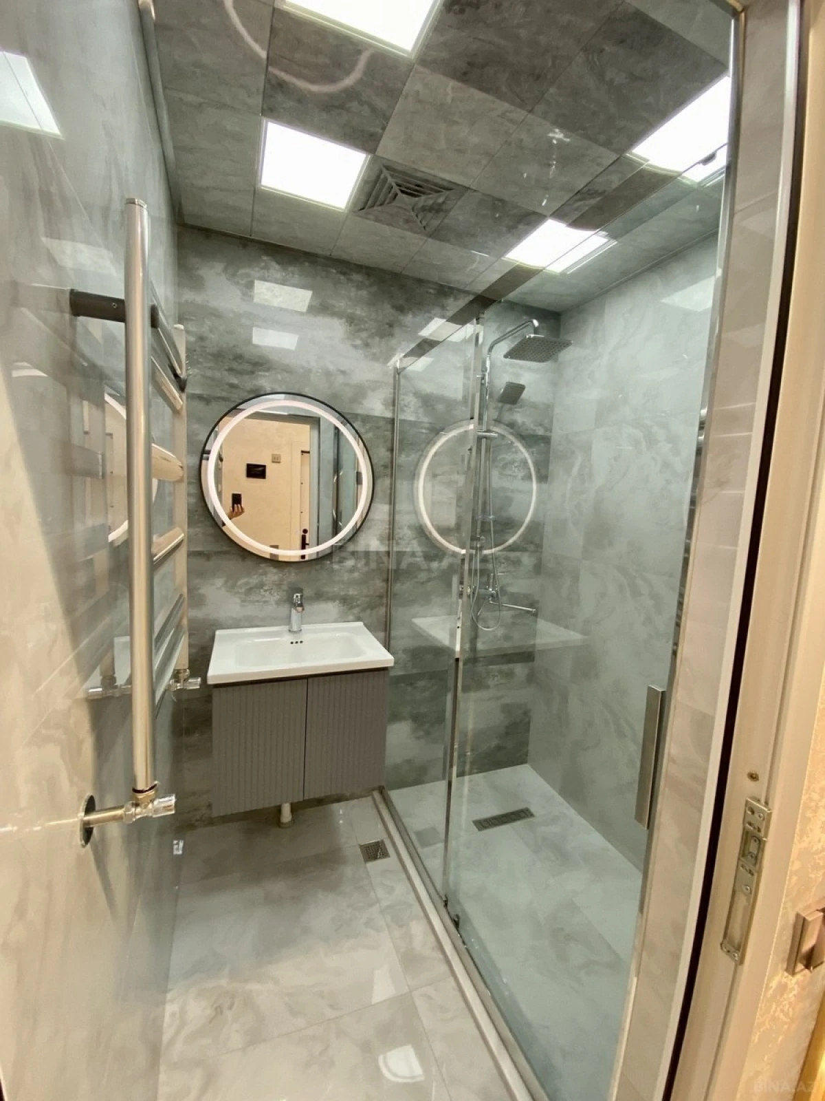 Satılır 2 otaqlı mənzil 60 m²