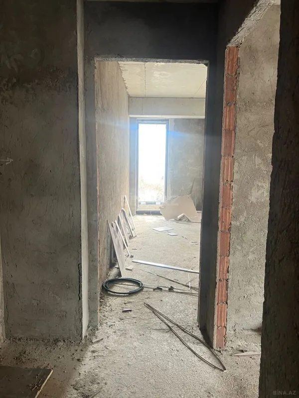 Satılır 1 otaqlı mənzil 66 m²
