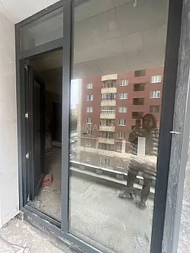 Satılır 1 otaqlı mənzil 66 m²
