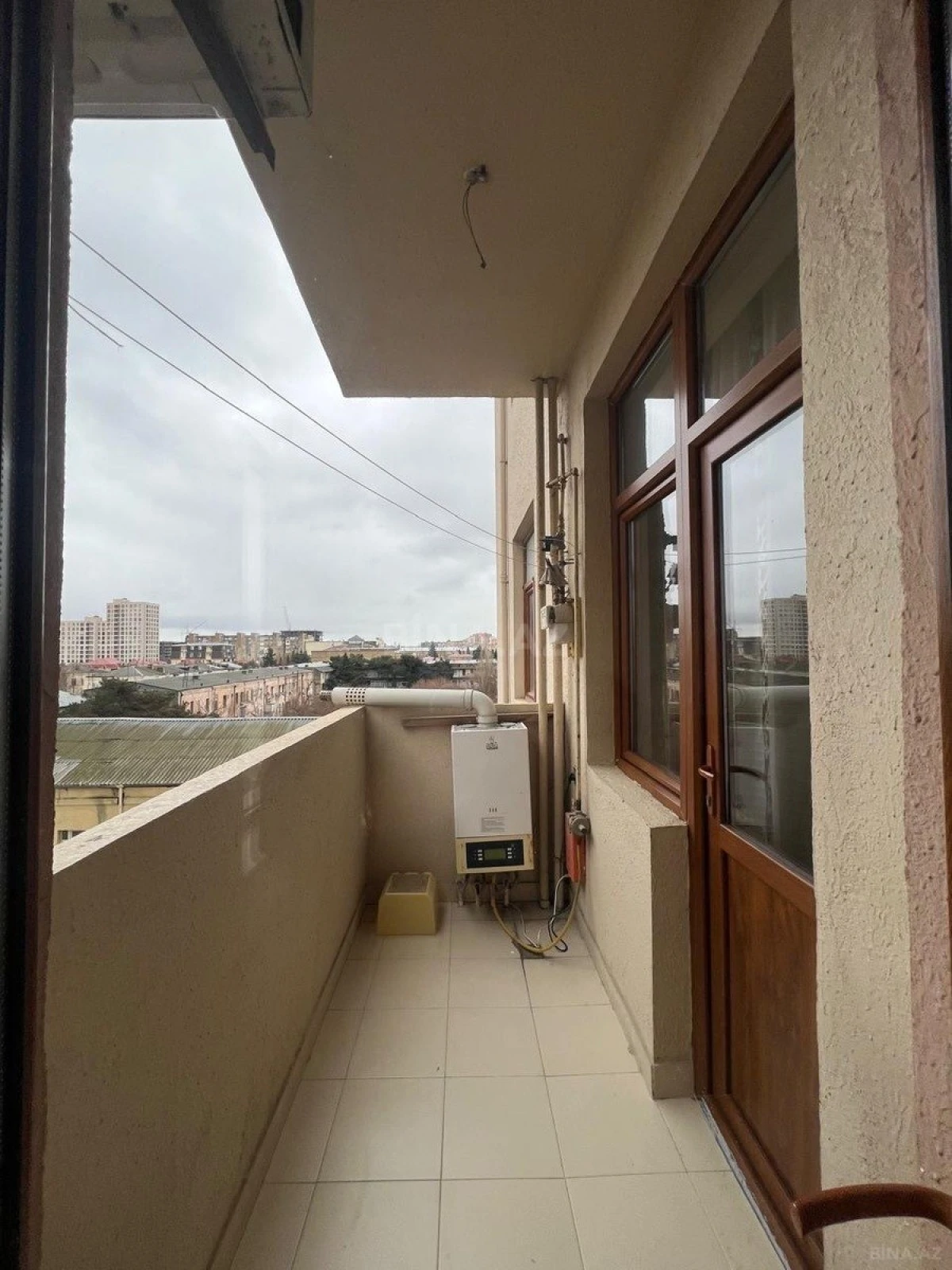 Satılır 1 otaqlı mənzil 55 m²