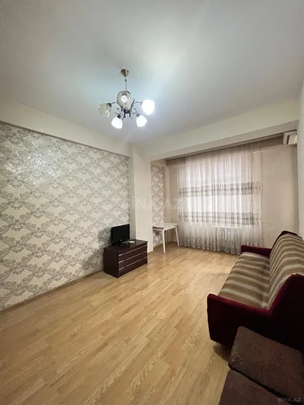 Satılır 1 otaqlı mənzil 55 m²