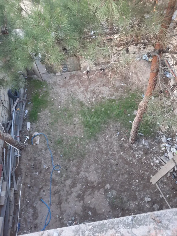 Satılır 5 otaqlı həyət evi 328 m²