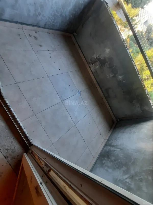 Satılır 5 otaqlı həyət evi 328 m²