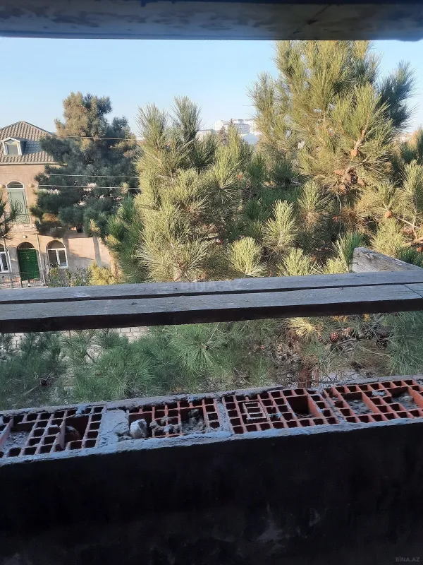 Satılır 5 otaqlı həyət evi 328 m²