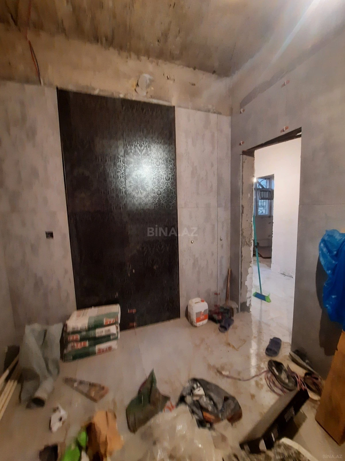 Satılır 5 otaqlı həyət evi 328 m²