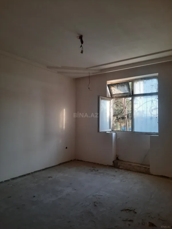Satılır 5 otaqlı həyət evi 328 m²