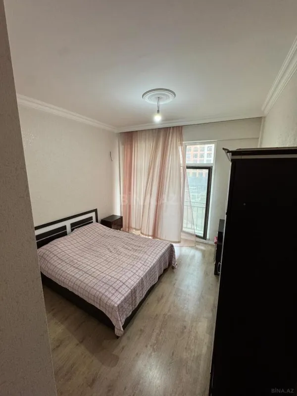 Kirayə verilir 3 otaqlı mənzil 102 m²