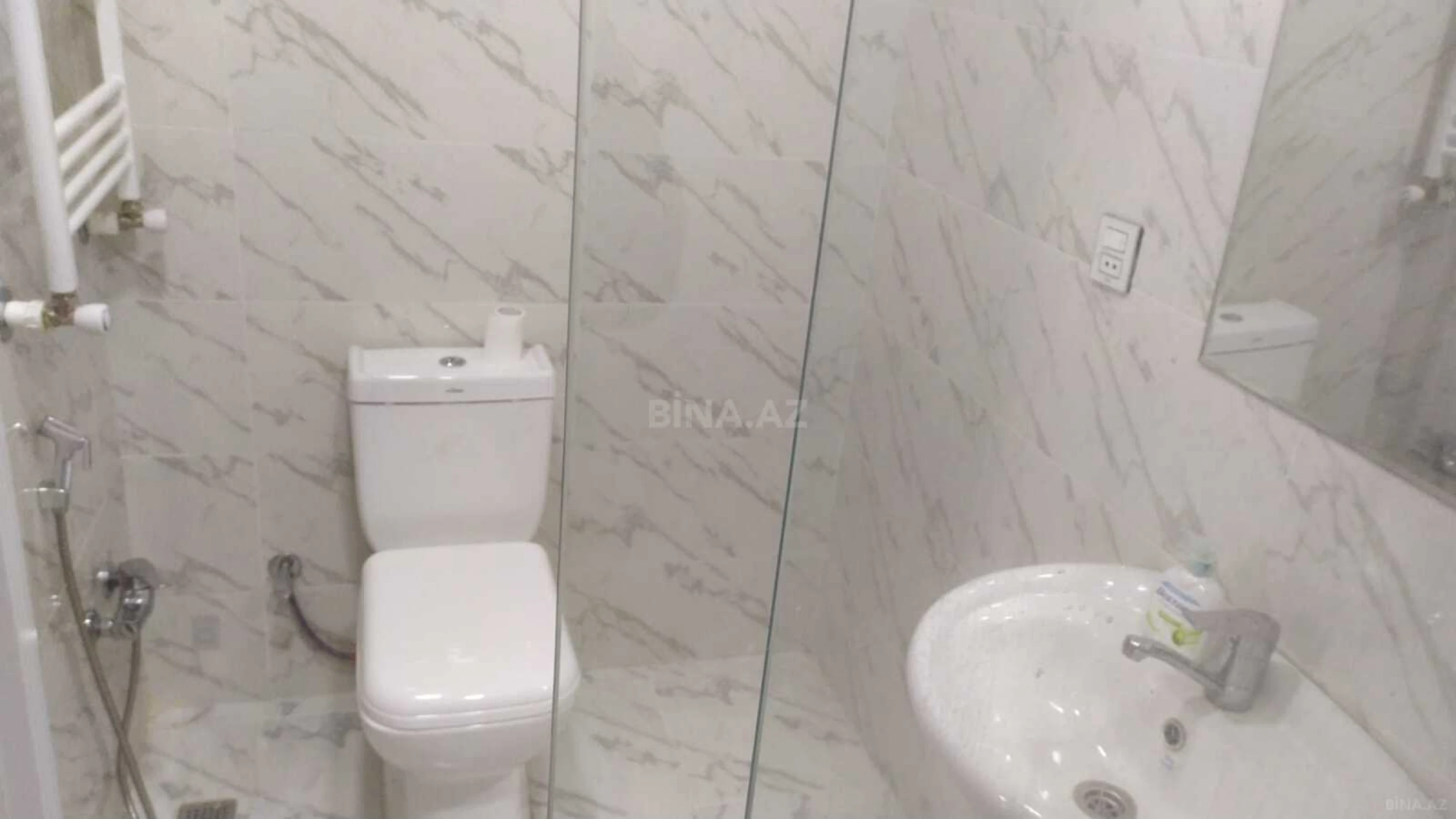 Kirayə verilir 3 otaqlı mənzil 102 m²