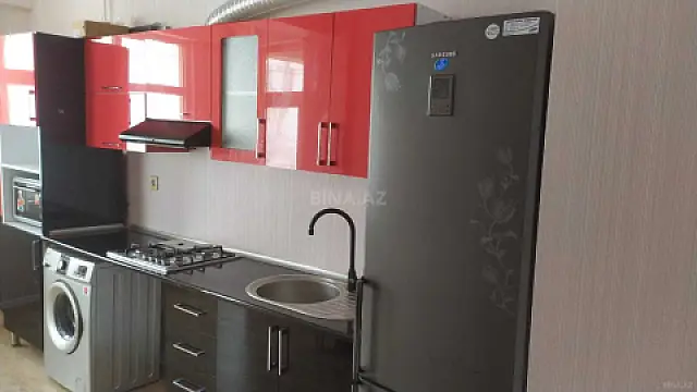Kirayə verilir 3 otaqlı mənzil 102 m²
