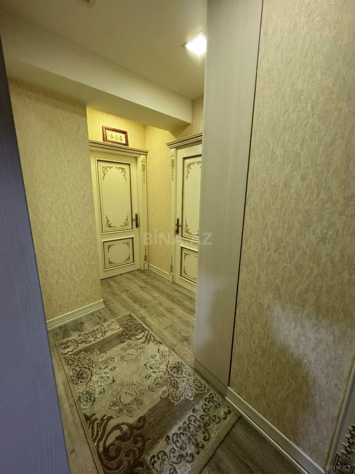 Satılır 2 otaqlı mənzil 68 m²