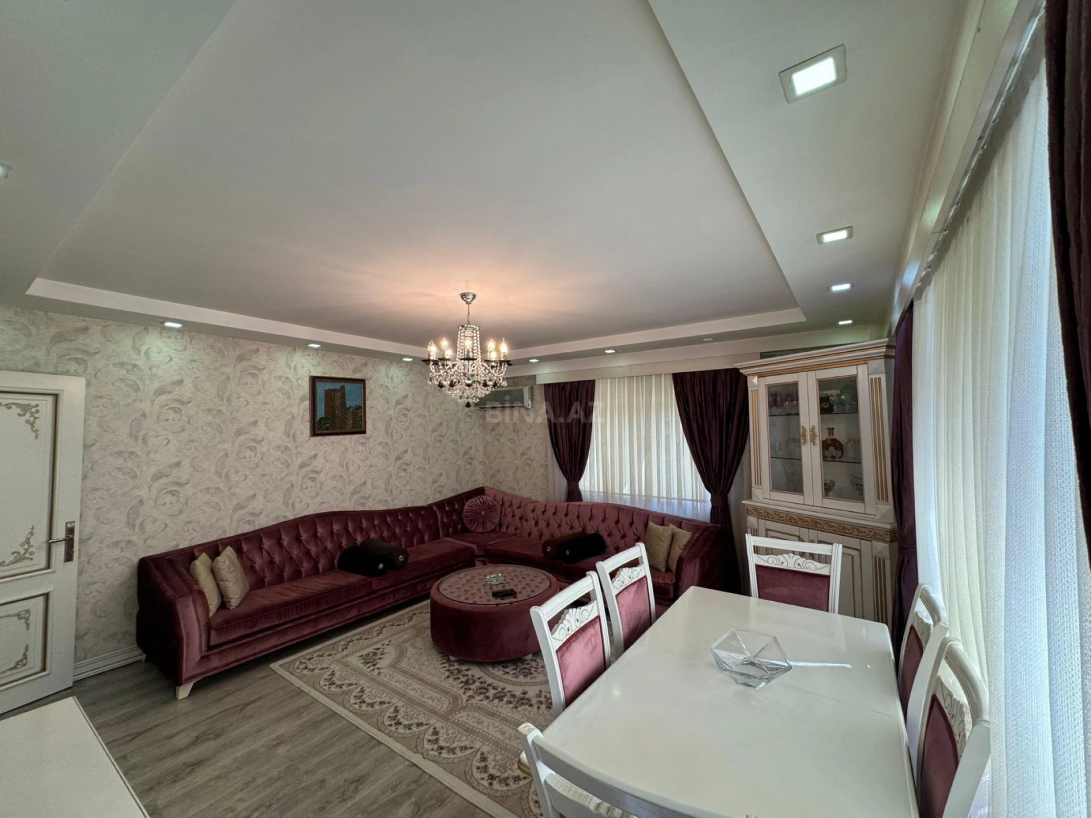 Satılır 2 otaqlı mənzil 68 m²