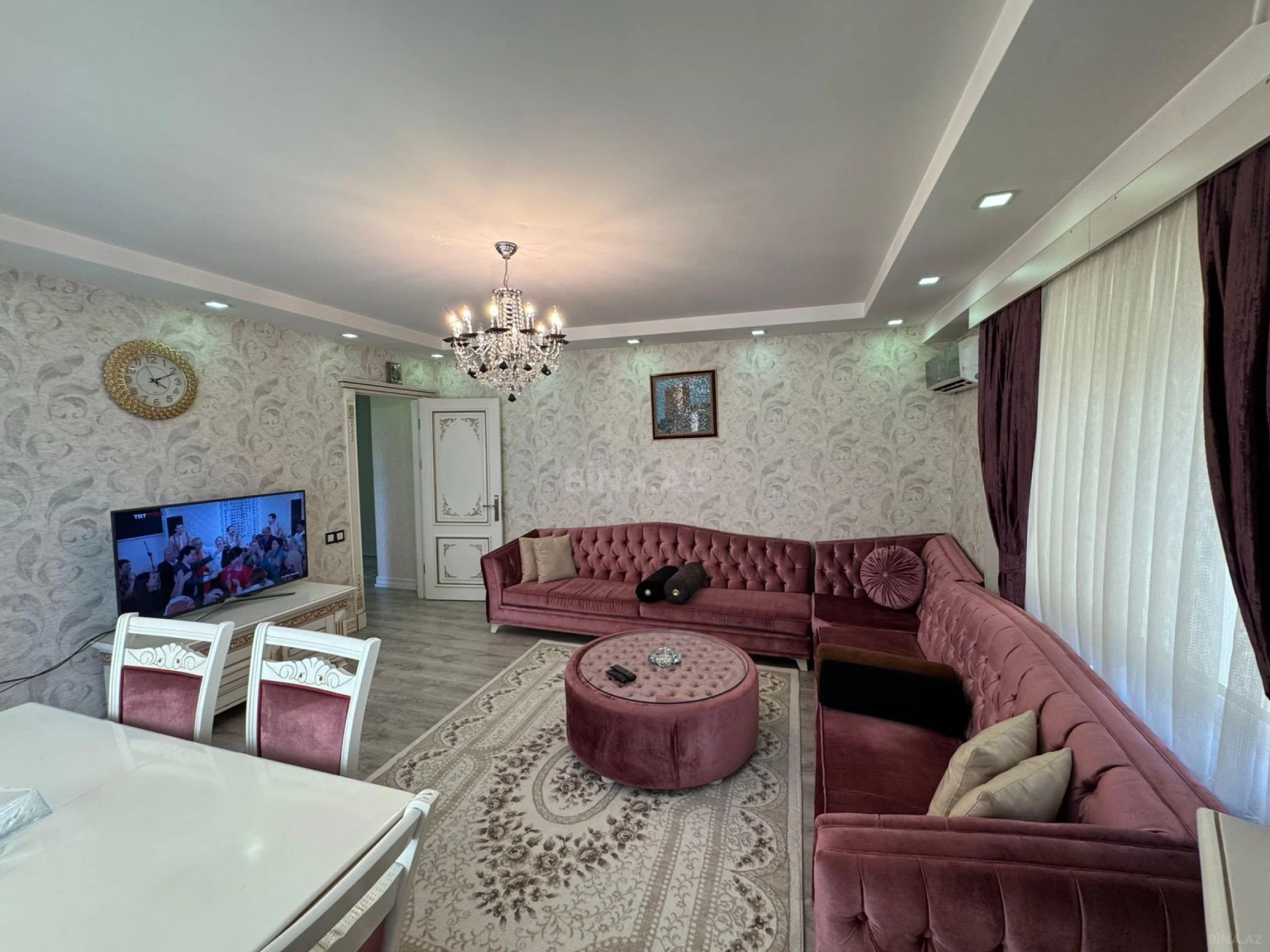 Satılır 2 otaqlı mənzil 68 m²