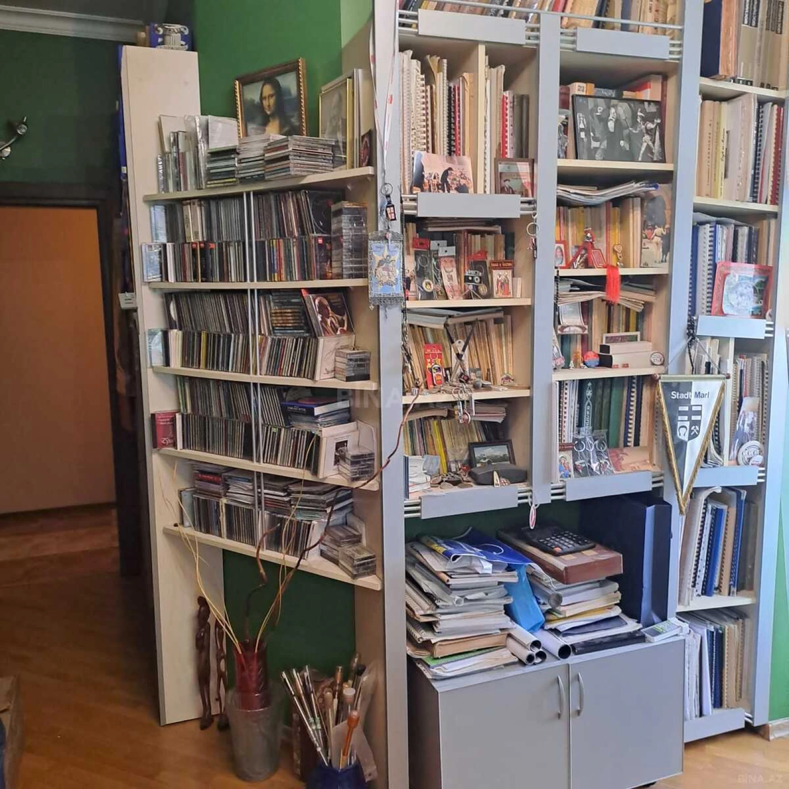 Satılır 4 otaqlı mənzil 180 m²