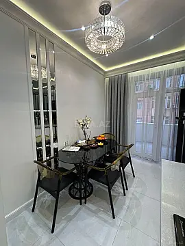 Satılır 3 otaqlı mənzil 117 m²
