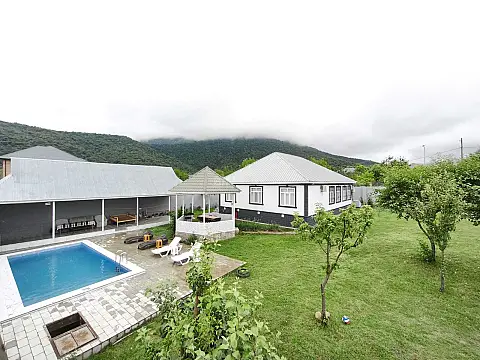 Kirayə verilir 4 otaqlı həyət evi 120 m² — Qəbələ 4 otaq 120.00 m²