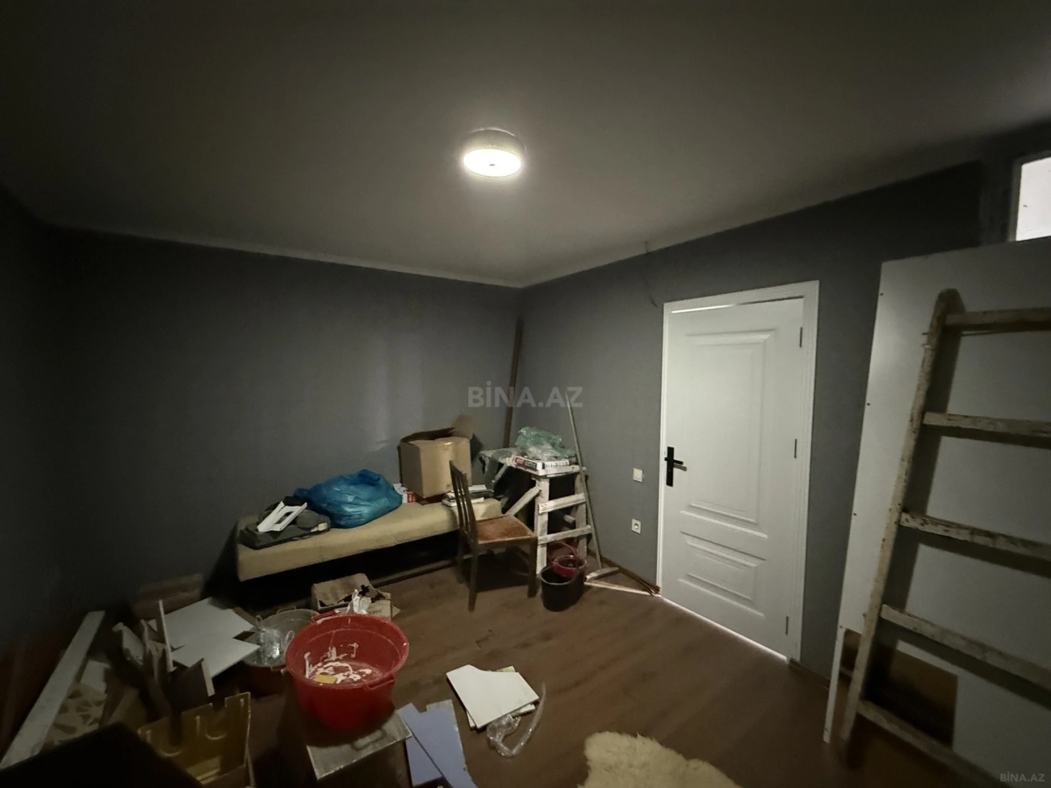 Kirayə verilir obyekt 140 m²