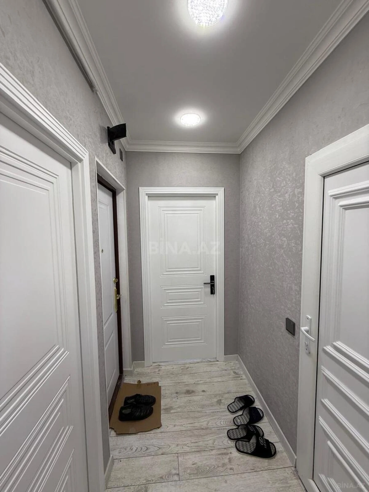 Satılır 2 otaqlı mənzil 55 m²