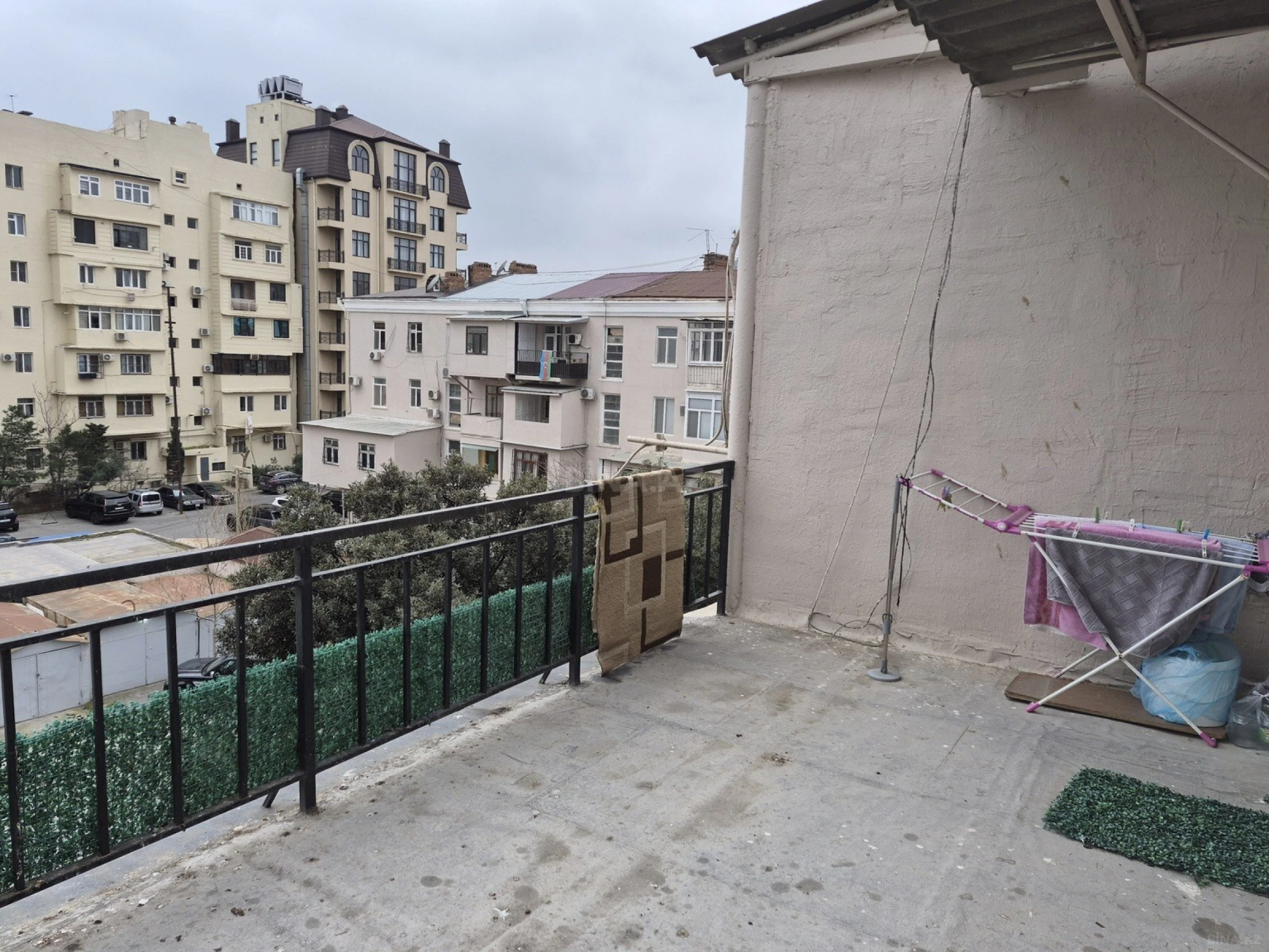 Satılır 2 otaqlı mənzil 60 m²