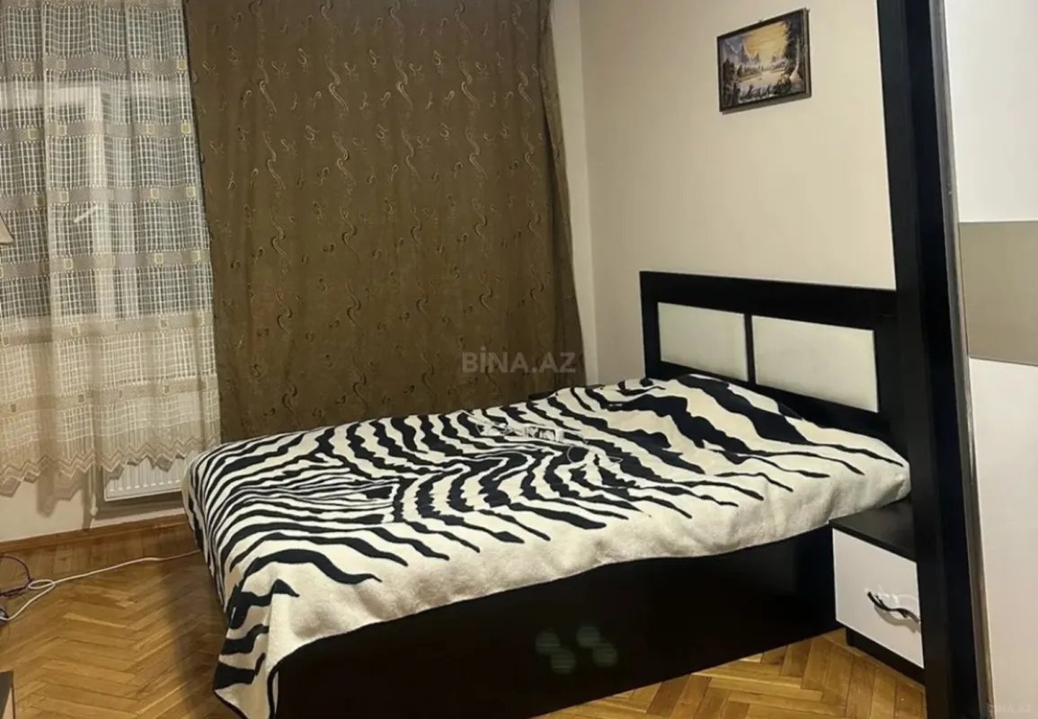 Kirayə verilir 4 otaqlı mənzil 100 m²