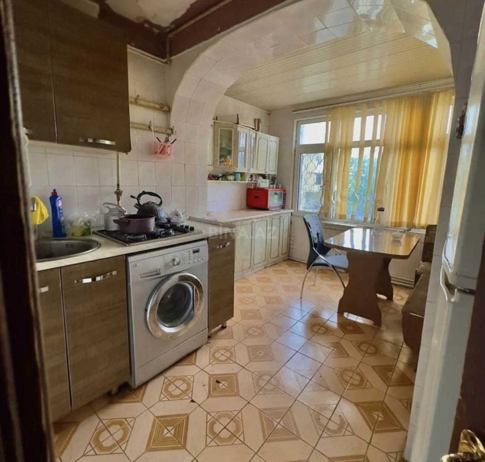 Kirayə verilir 4 otaqlı mənzil 100 m²