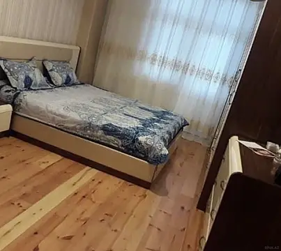 Kirayə verilir 4 otaqlı mənzil 100 m²