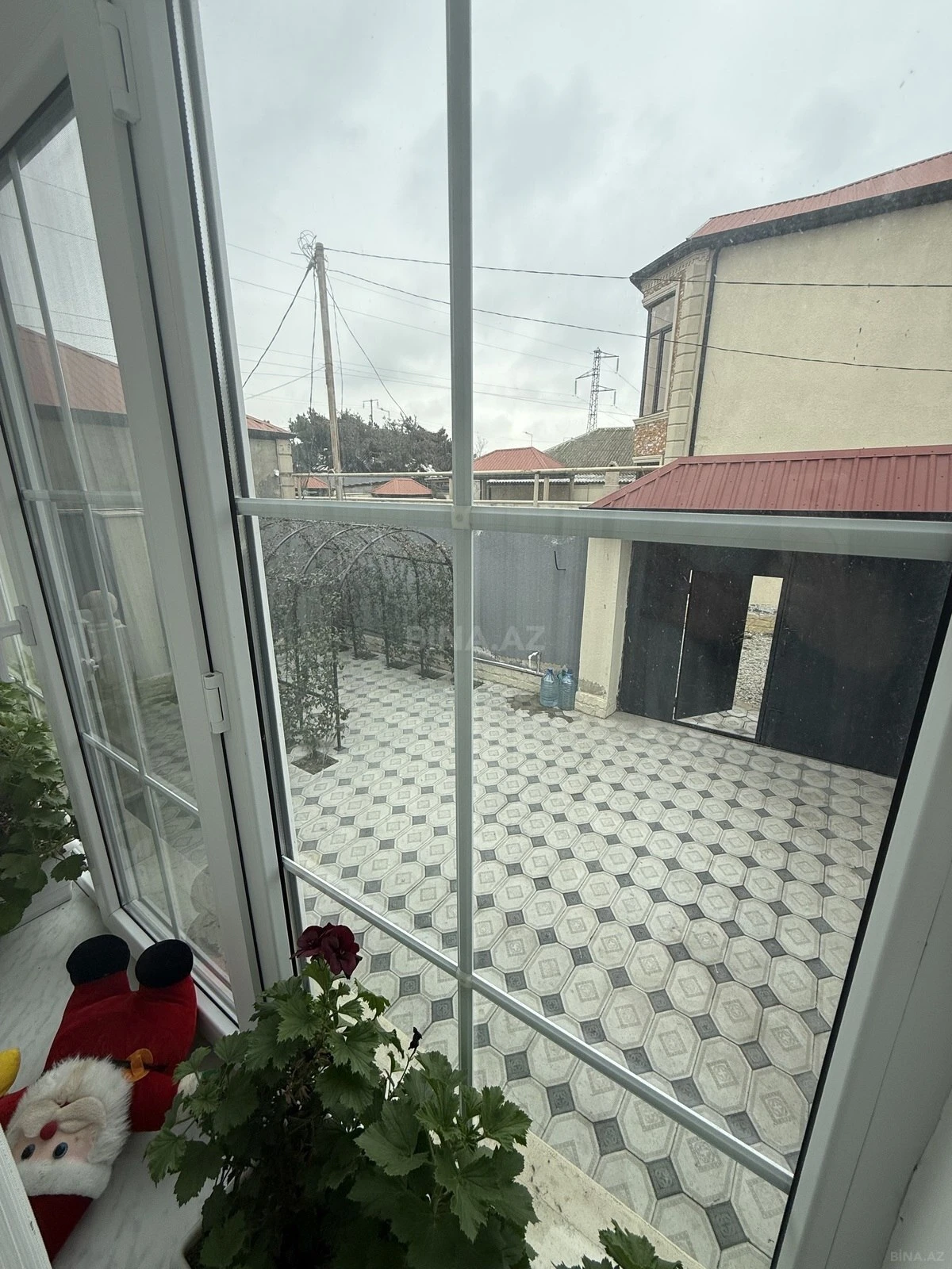 Satılır 3 otaqlı həyət evi 65 m²