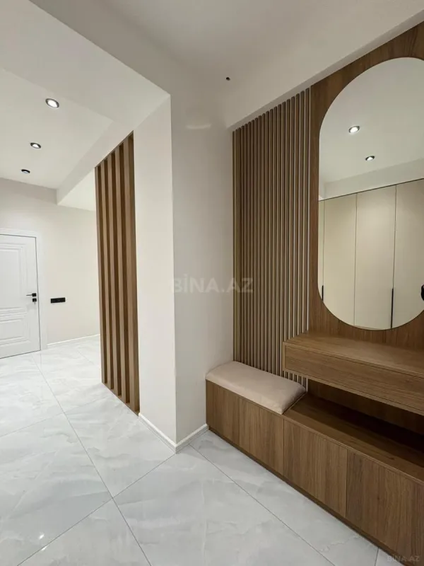 Satılır 3 otaqlı mənzil 105 m²
