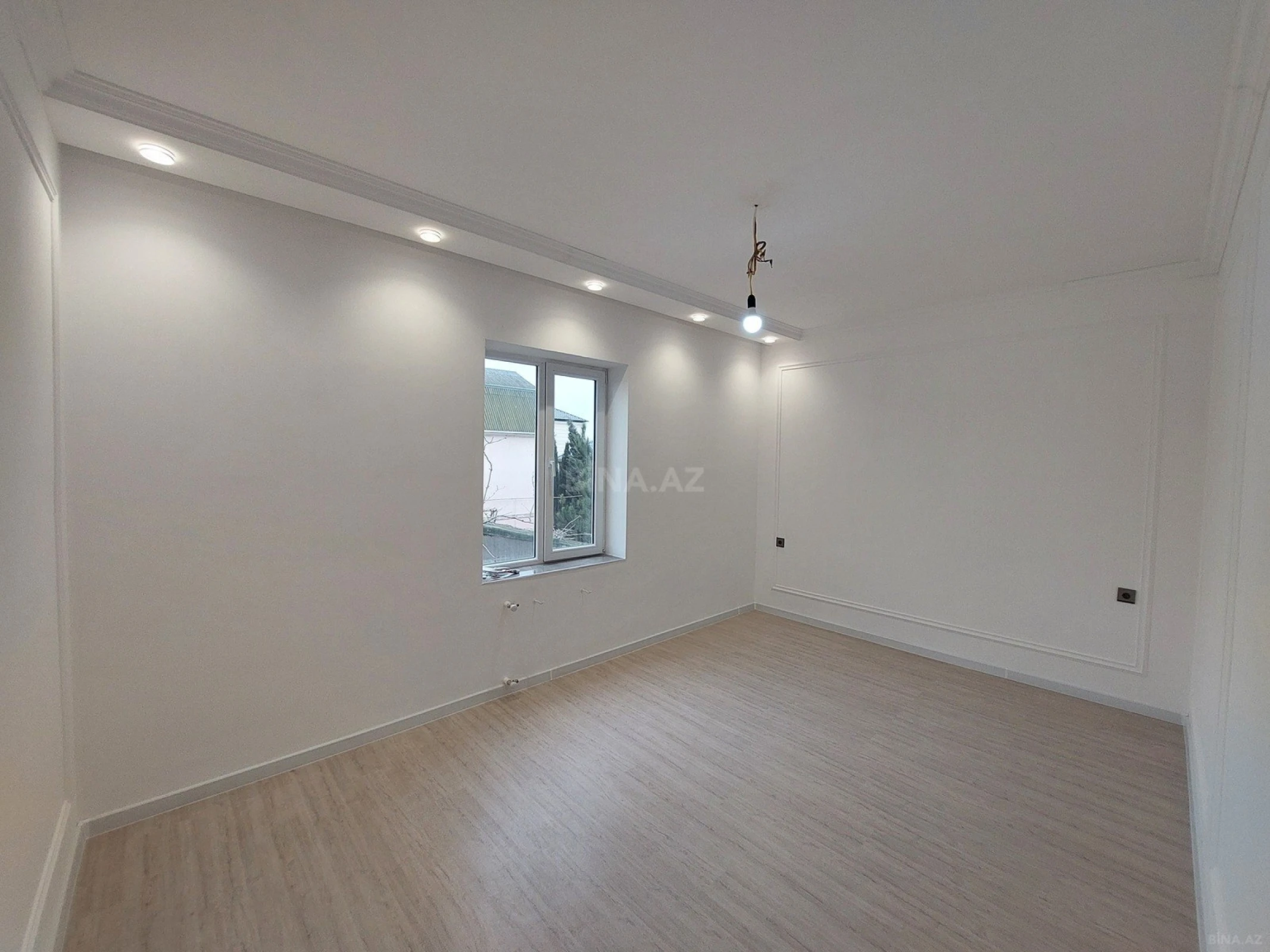 Satılır 4 otaqlı həyət evi 127 m²