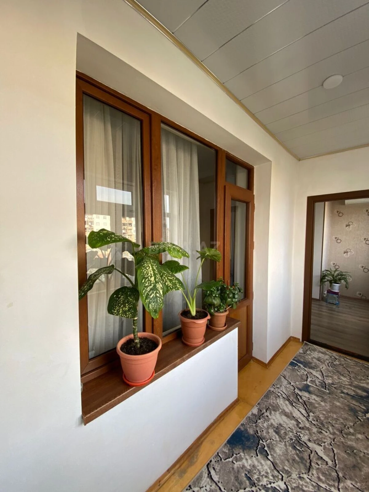 Satılır 4 otaqlı mənzil 100 m²