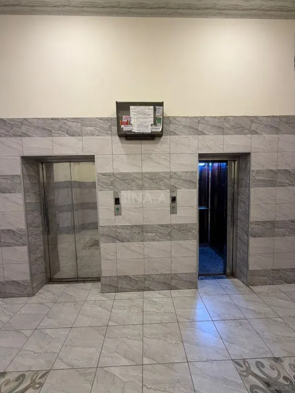 Satılır 3 otaqlı mənzil 124 m²