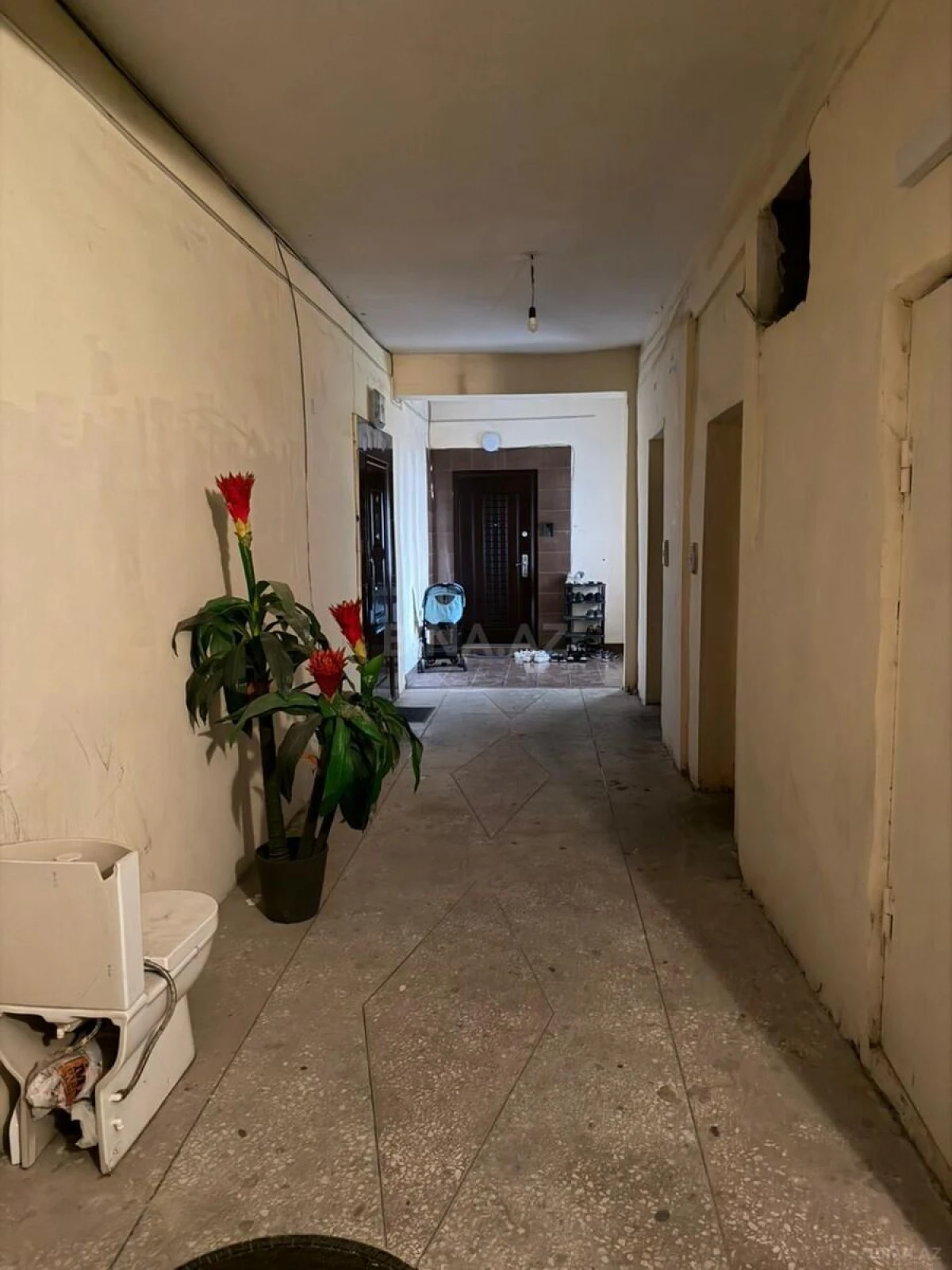 Satılır 3 otaqlı mənzil 124 m²