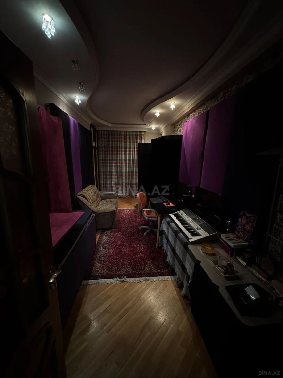 Satılır 3 otaqlı mənzil 132 m²