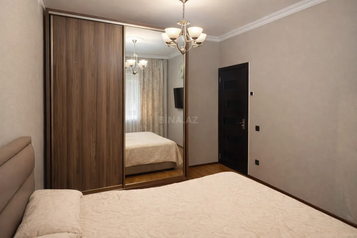 Satılır 3 otaqlı mənzil 92 m²