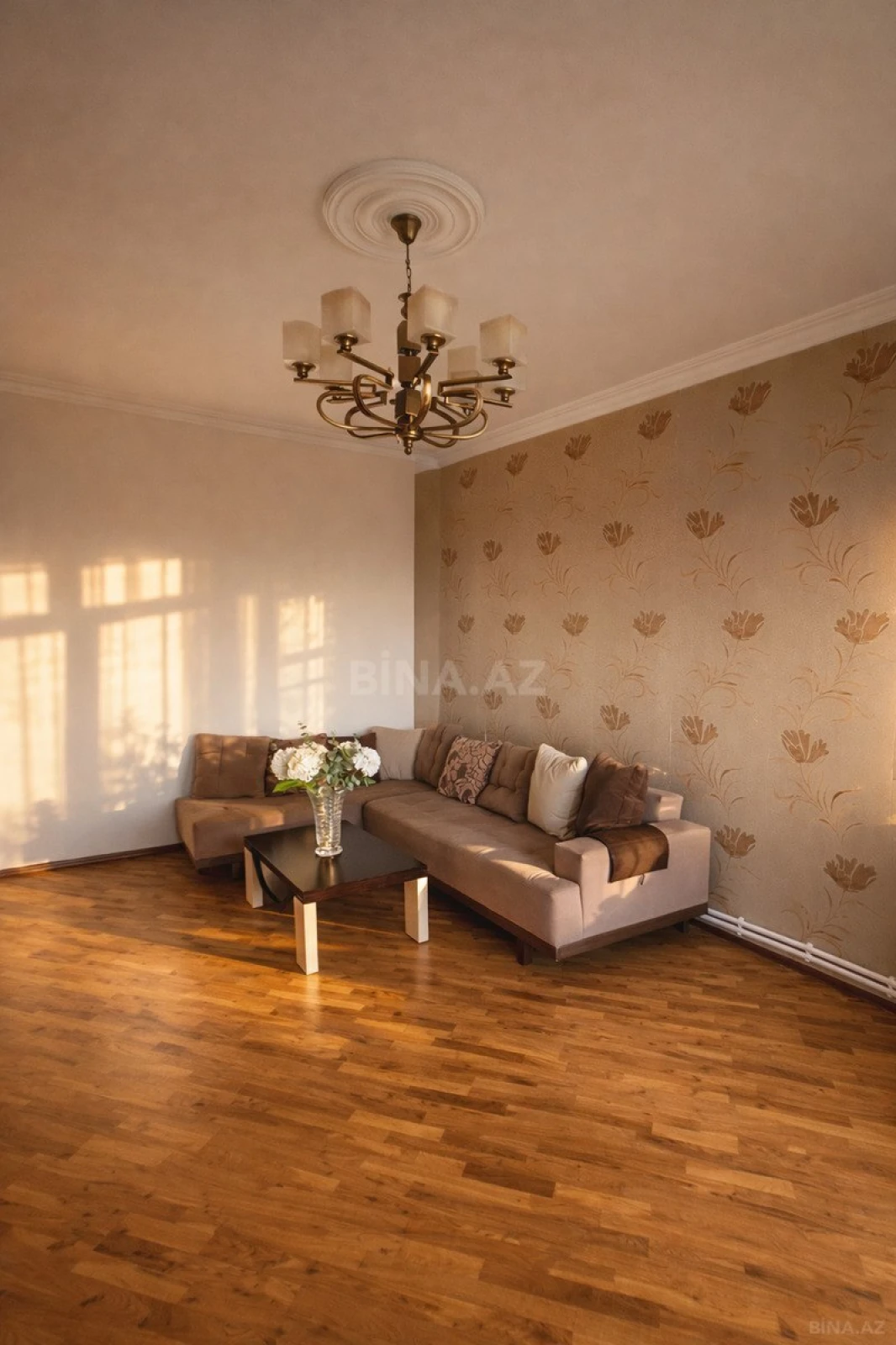 Satılır 3 otaqlı mənzil 92 m²